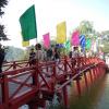 Pont Rouge sur le Lac Hoan Kiem